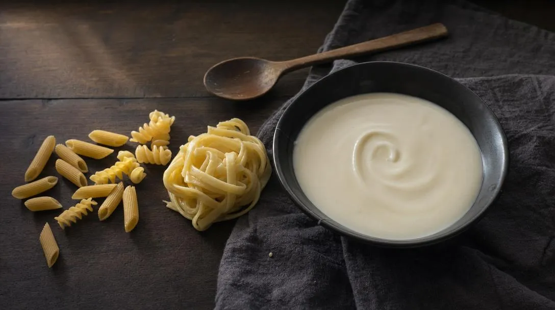Photo éditoriale illustrant l'article : crème de riz vs pâtes